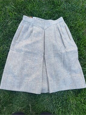 100% Pure Wool Vintage Aline skirt
